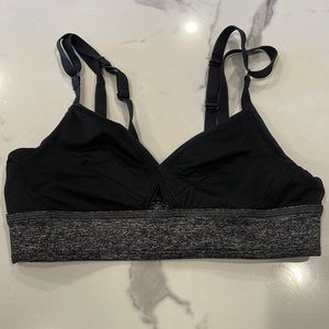 Lululemon Sports Bra Lulu size 4 (UK size 6/XS)  Perfect condition